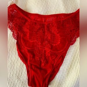 Three hip huggers style panties. Aubade, Simon Perele and Italian made panties